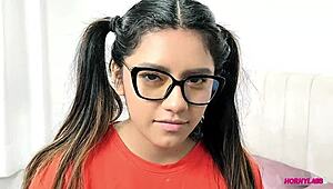 brought peruvian chilindrina lookalike home from bumble for secret fuck