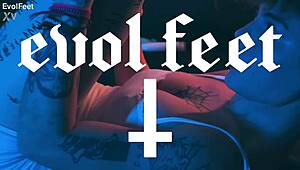 Emilly's Hot Barefoot Latina Feet and Legs Closeup