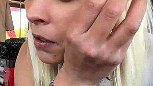 Shoot Cum While Chatting Live