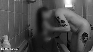 shh caught her shower dildo play secretly 💦😈