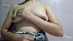 oh god im amatuer asian babe gropin my naked body feels so damn good