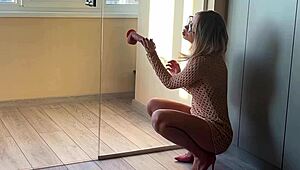 milf squirts hard on huge cock toy