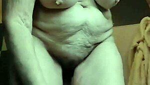 granny rams cucumber deep into her hairy german beaver