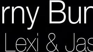 hey teen babe fingers tight pussy with dildo gets so wet 💦🔥