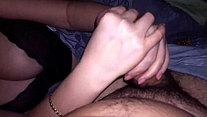 Jerking off to sleeping stepsis while bro watches family therapy