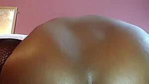 hornyfreak needs her shithole wrecked with cum mmm help wreck it