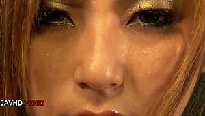 oiled sakura kiryu cums wildly on vibrator??