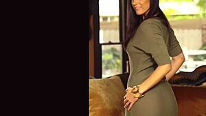 Mature Ebony MILFs Shave Pussies for Anal Lesbian Sex Part 1