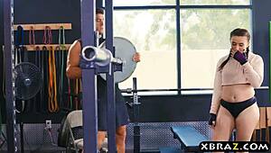 Gym babe mandy muse squats then takes big ass anal pounding