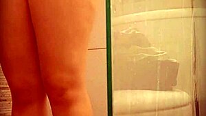 Spanish event promoter milet shaves pussy on real spy cam upskirt hidden.