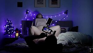 woke up my neighbor girl with some quick christmas morning pussy pounding on the new cam