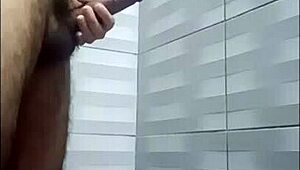Tucacheritocacheron Masturbates Big Cock Waiting for Neighbor Shower