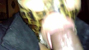 hey sucking dick while boyfriend's at work feels so naughty right?