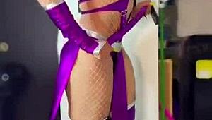 Curvy Latina Stepmom Cosplays Starfire for Halloween Fuck Session