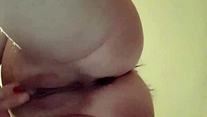 truth or dare lesbian dare: i jerk wet pussy cumming hard in front of her 💦👭