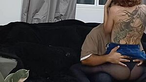 Meu meio-irmão me fodeu forte na festa da família