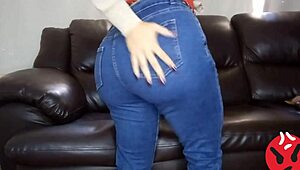 Papi watch me stroke out my hot cum you want it