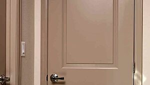 ember snow sneaks around for sneaky cheating sex with bodybuilder 😈💦