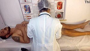 Enfermeira Latina Curvy com Buceta Apertada no Hospital