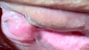 Amateur teen milf's shaved pussy close-up 106 days post virginity loss