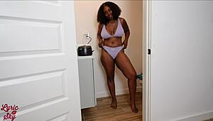 whoa waxing my hairy ebony pussy first time feels extreme wild