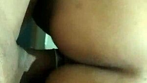 BLACK GIRL SITS ON HUGE COCK RIDING TO FUNKY BEATS!