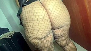 While Wife's Away New Neighbor Sucks Better And Deeper In Kitchen