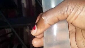 i prepare my penis with ice to get my pussy destroyed hard