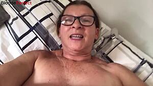 milf blonde buceta babando tesao masturba anal brinquedo who helps gozar?