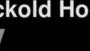 ruiva gostosa faz anal com vara preta em todos buracos