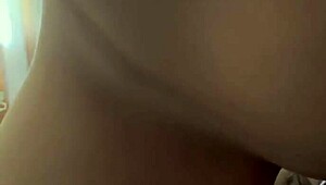 creamy persian pussy drips with irresistible arab temptation