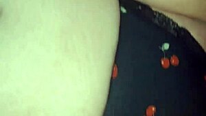 omg resaboo's fat pussy takes that monster bbc creampie so deep 😍💦