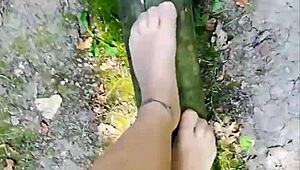 wanna see me balancing barefoot outdoors in sheer pantyhose teasing my german nylon toes and feet