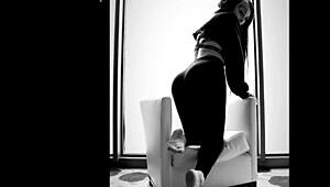 I can't resist lady xo's jerk off challenge anymore