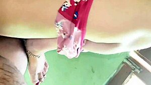 Uncut Hindi JanviBhabhi Screams in Orgasm on Hubby's Cock Closeup Housewife Fuck