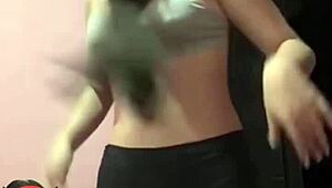 Girlfriend's nudes spark vengeful anal creampie