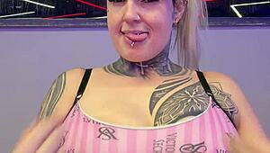 new year gym workout vibrator pussy made me cum hard