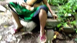 Quick bang with stepsis in jungle on family vacation