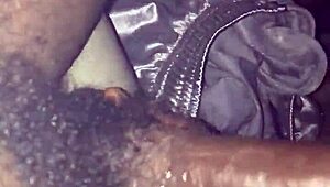 williecum-xxx slurps monster bbc in sloppy carplay action