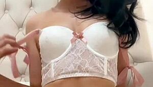 American Exchange Student's Solo Webcam Masturbation Hits High Definition Peaks