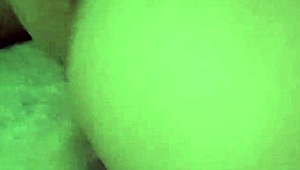 la esposa peruana de mi amigo me ruega que la grabe follándola y eyaculando sobre ella 😈💦