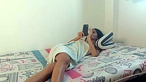 visiting my college roommate to surprise her tight pussy with my cock 😈👅