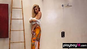 gorgeous bexie williams strips naked and teases her curves 😍💋 playboy style magic