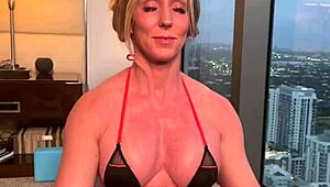 Muscular bikini yoga milf cougar housewife spreads legs flashing big clit for your jerk off instructions