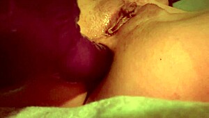 Oh god, my asshole feels amazing stretched by this huge dildo... Italian milf artemisia love masturbating solo like crazy today!!