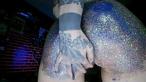 Big butt oil massage sparkles