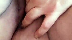 Milf mexicana fingers pussy masturbates homemade big ass orgasm till she cums