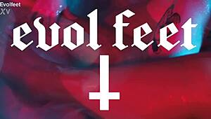 Wet latina lesbians with big asses suck lick pussies toes in bisexual foot fetish threesome tub