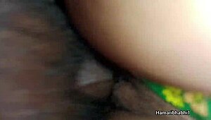 The hot indian desi babe spreads legs for intense hindi sex video pounding