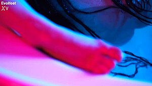 Wet latina lesbians with big asses suck lick pussies toes in bisexual foot fetish threesome tub